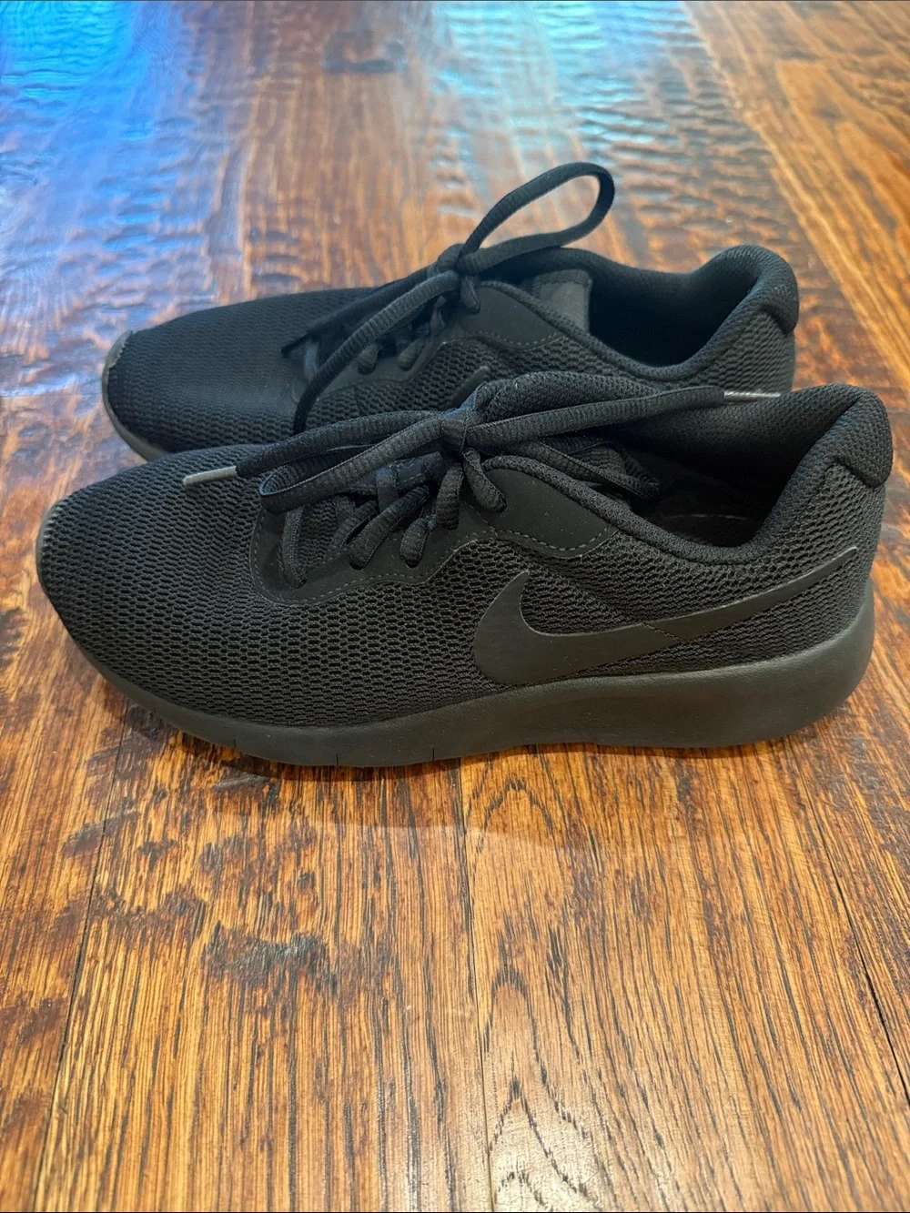 Nike all black